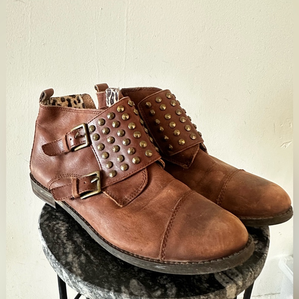 Lucky Brand Brown Studded Leather Booties - 7.5